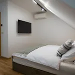 Hisa Trelc- Sobe 4*
