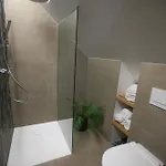 Hisa Trelc- Sobe 4*