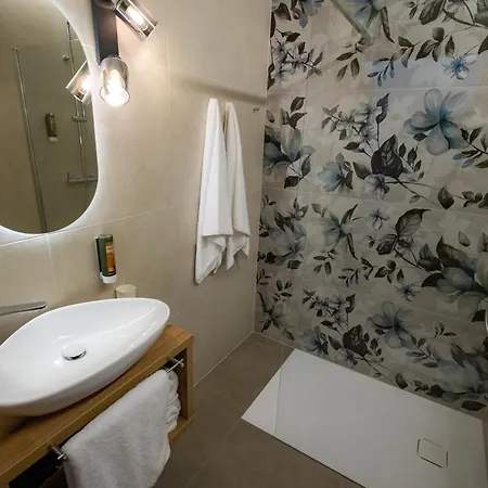 Hotel Hisa Trelc- Sobe *