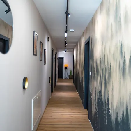 Hisa Trelc- Sobe 4* Komenda