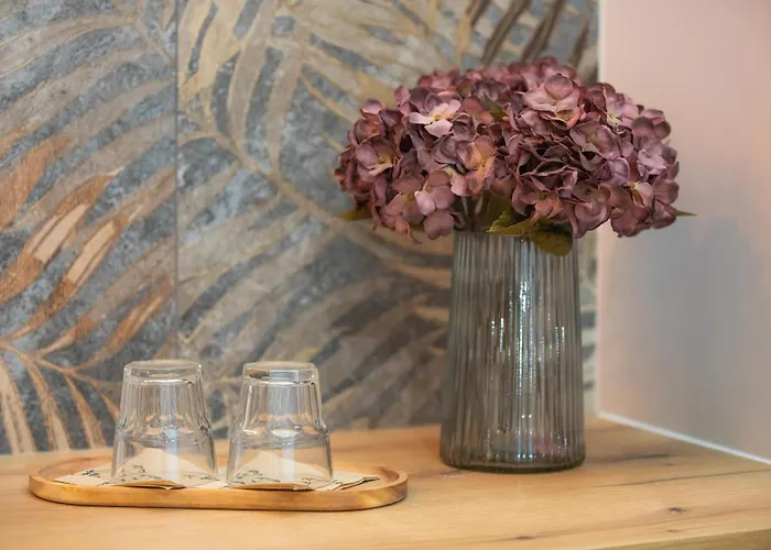 Hisa Trelc- Sobe Komenda