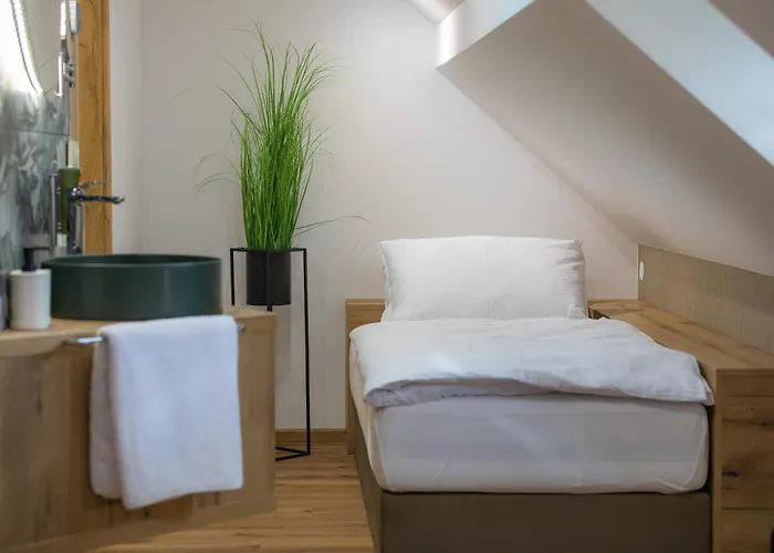 Hotel Hisa Trelc- Sobe