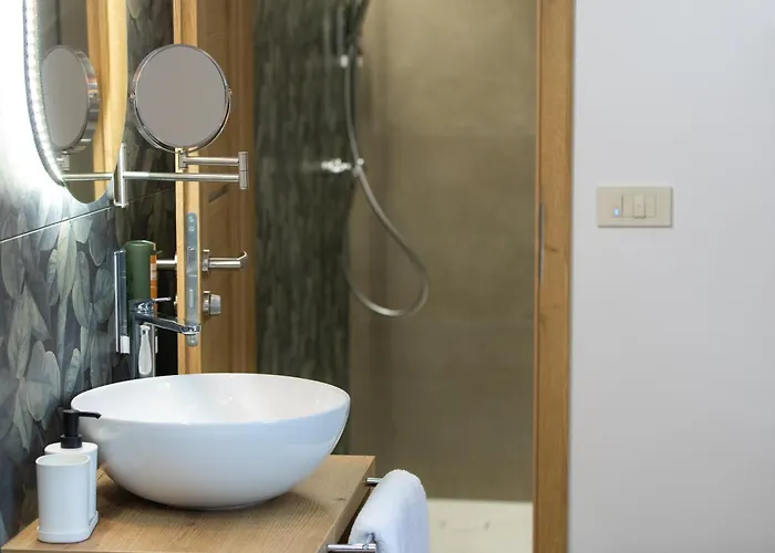 Hisa Trelc- Sobe Hotel 4*